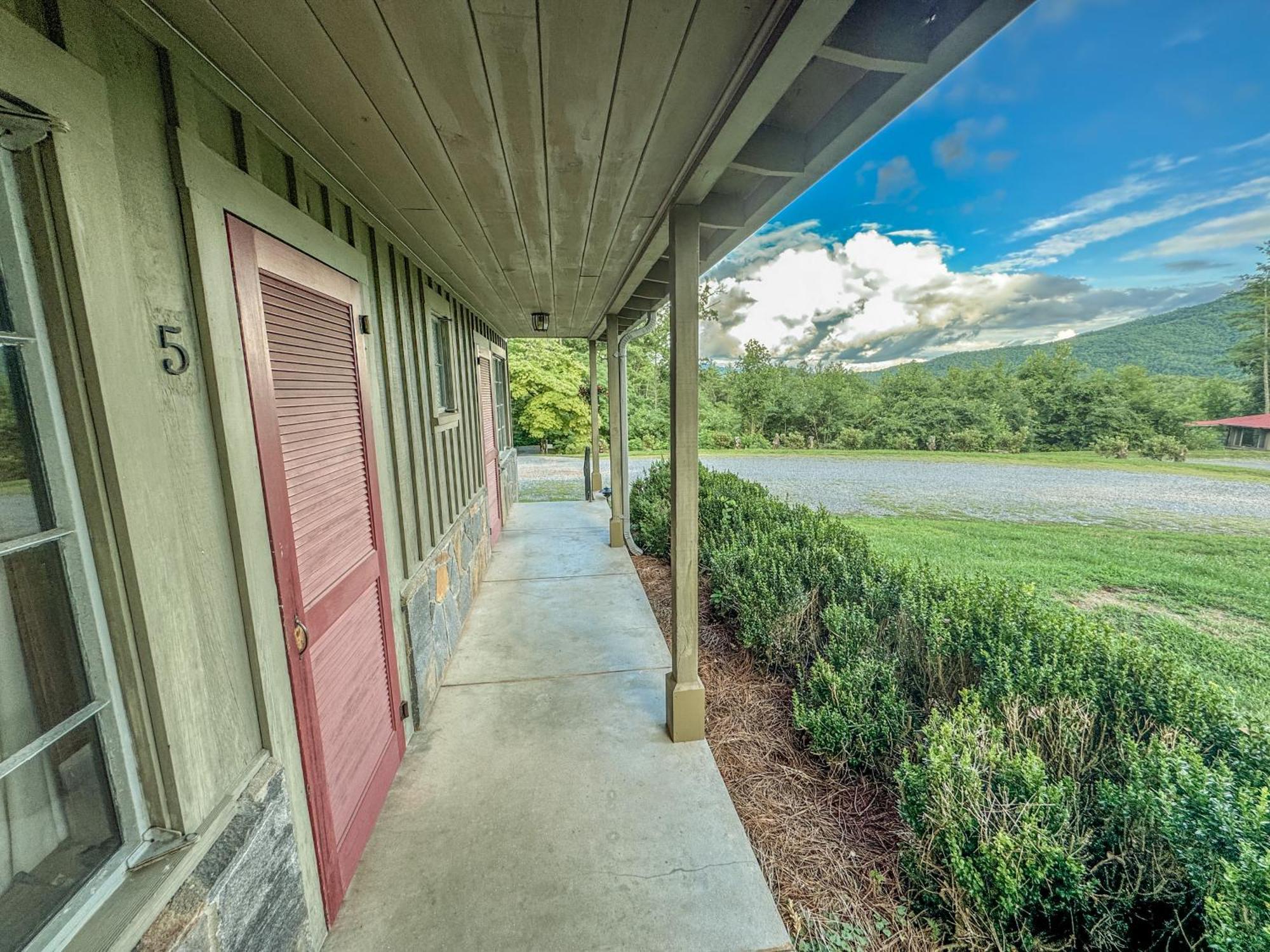 Hemlock Inn Bryson City Exterior photo